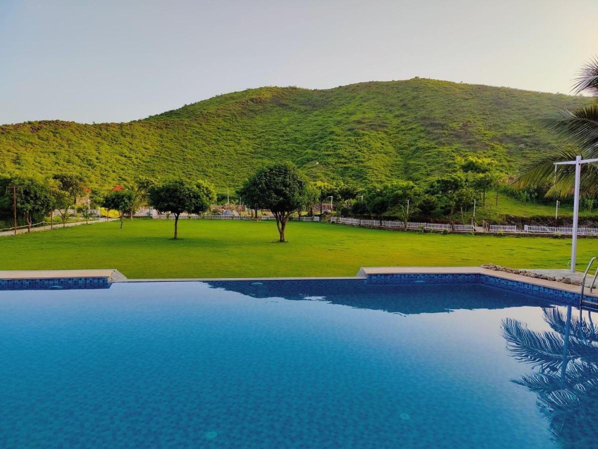 The Divine Hills Resort Nai Экстерьер фото