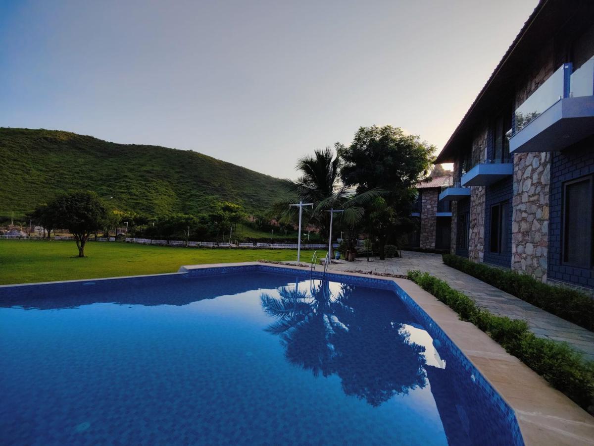 The Divine Hills Resort Nai Экстерьер фото
