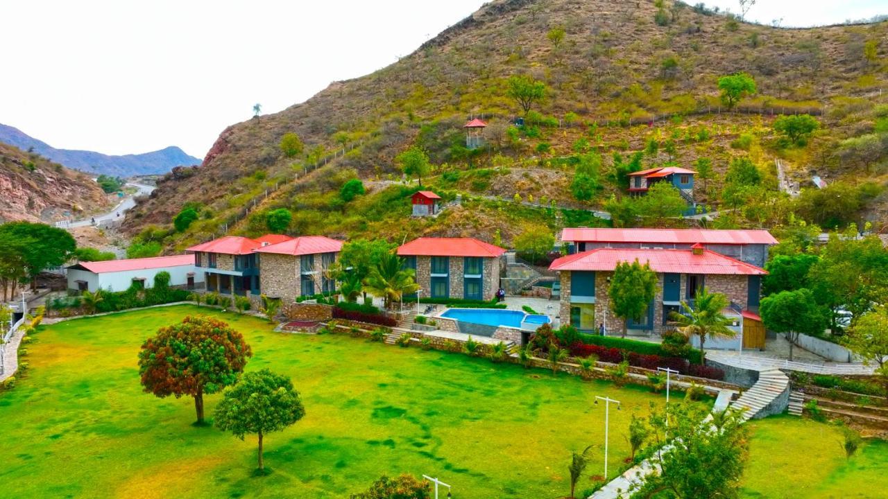 The Divine Hills Resort Nai Экстерьер фото